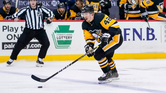 Why Penguins should -- yes, should -- give Kapanen qualifying offer taken at PPG Paints Arena (Penguins)